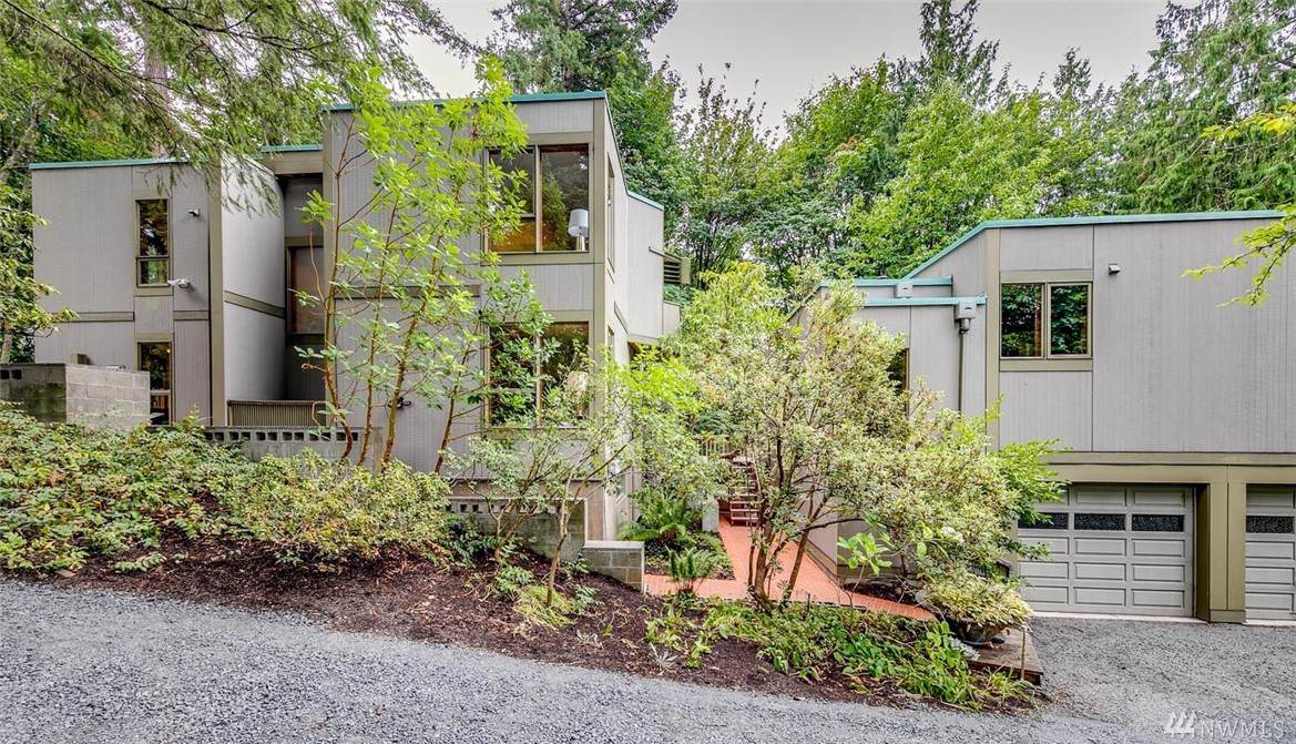 241 Lovell Ave - Photo 1