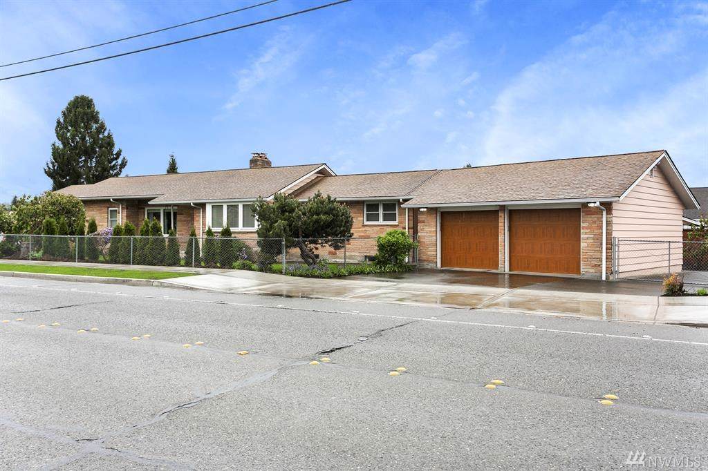 15628 179th Ave - Photo 1