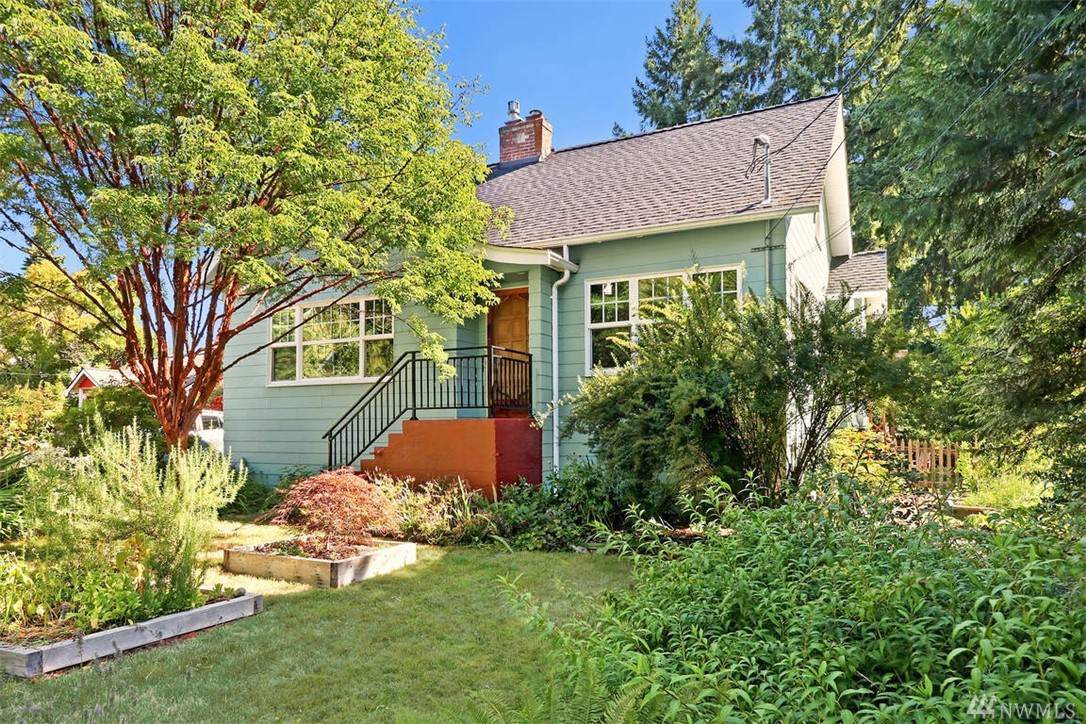 11538 19th Ave - Photo 1