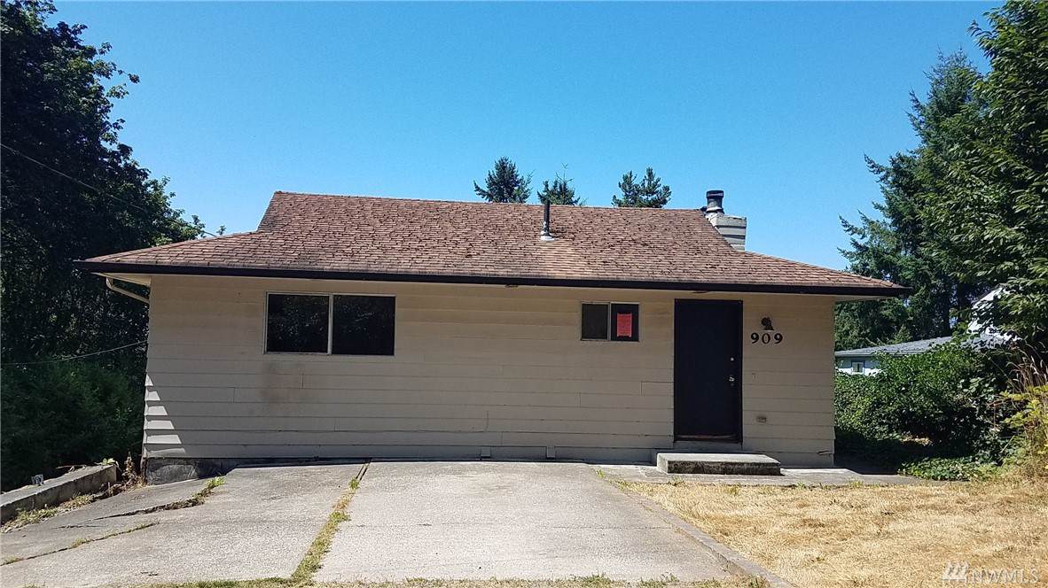 909 Locust St - Photo 1