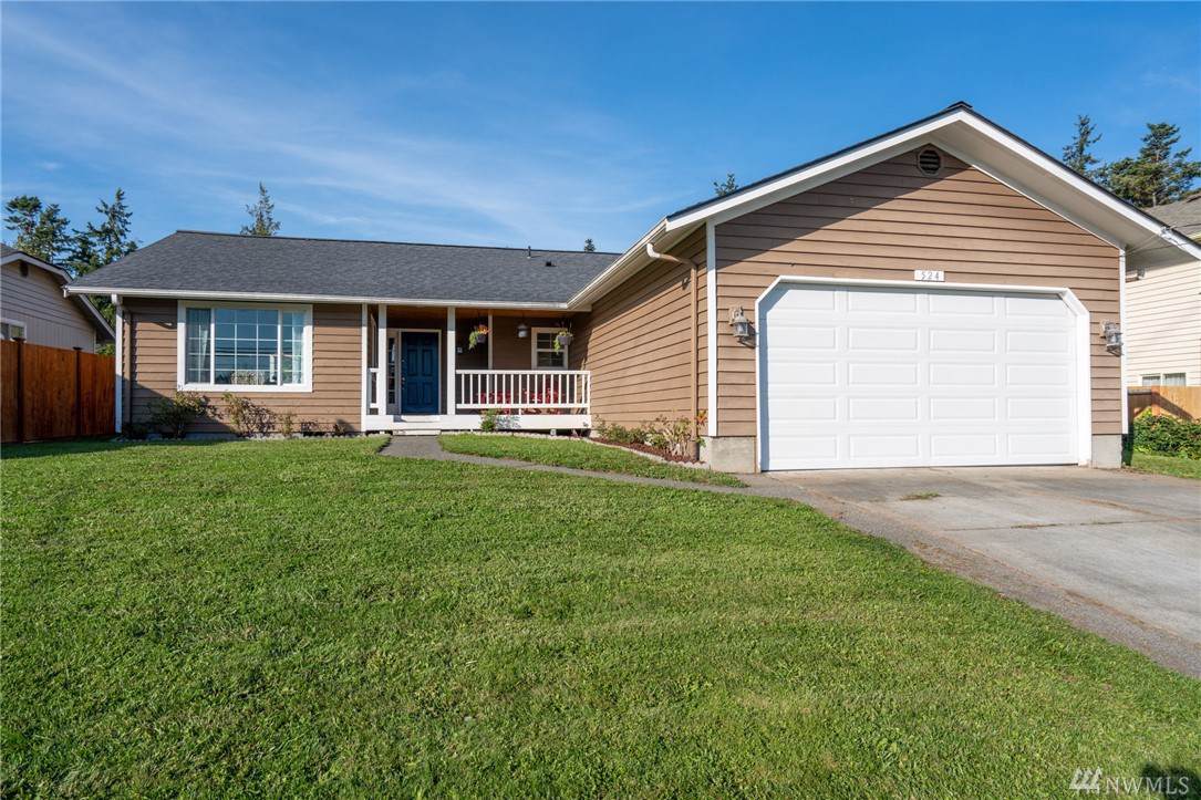 524 Whidbey Ave - Photo 1