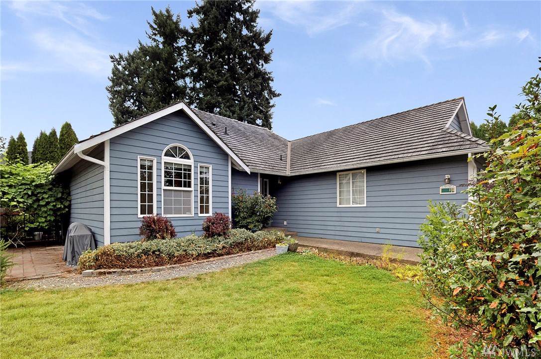2208 362nd St - Photo 1