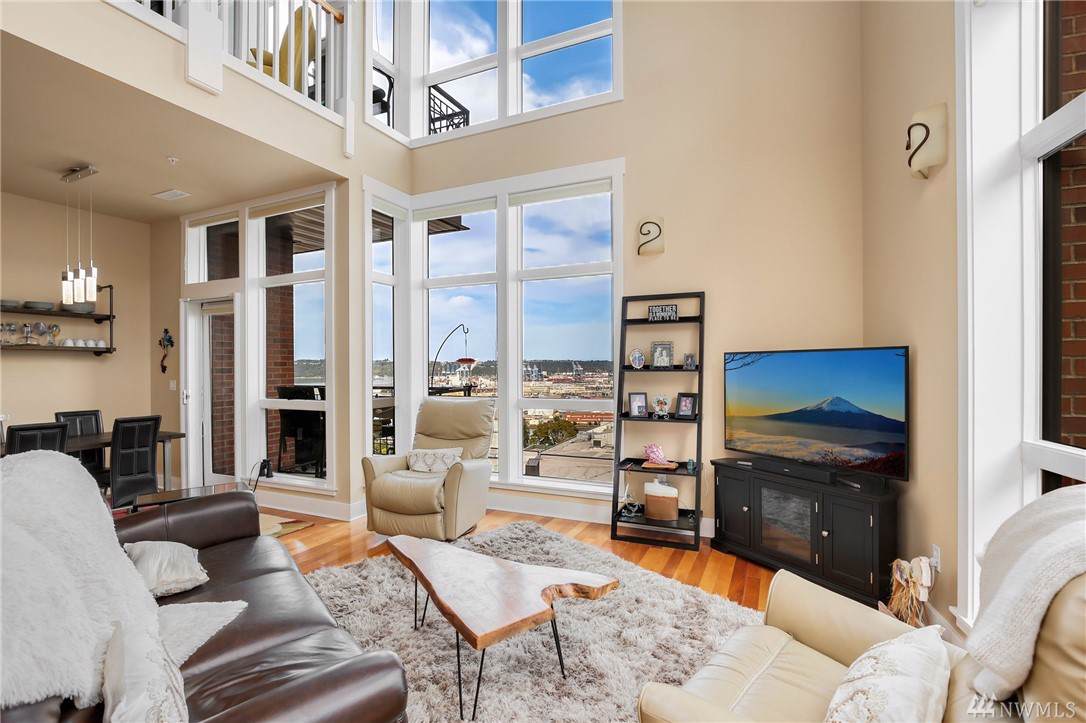 708 Market St - Photo 1