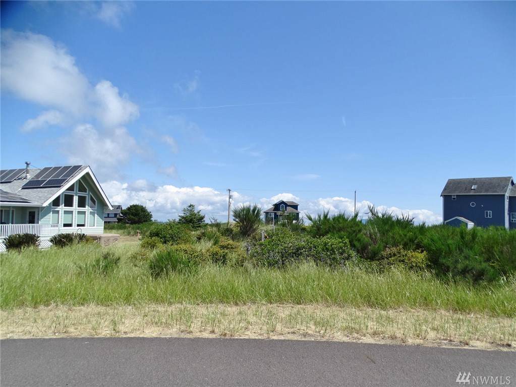 1414 Storm King Ave - Photo 1