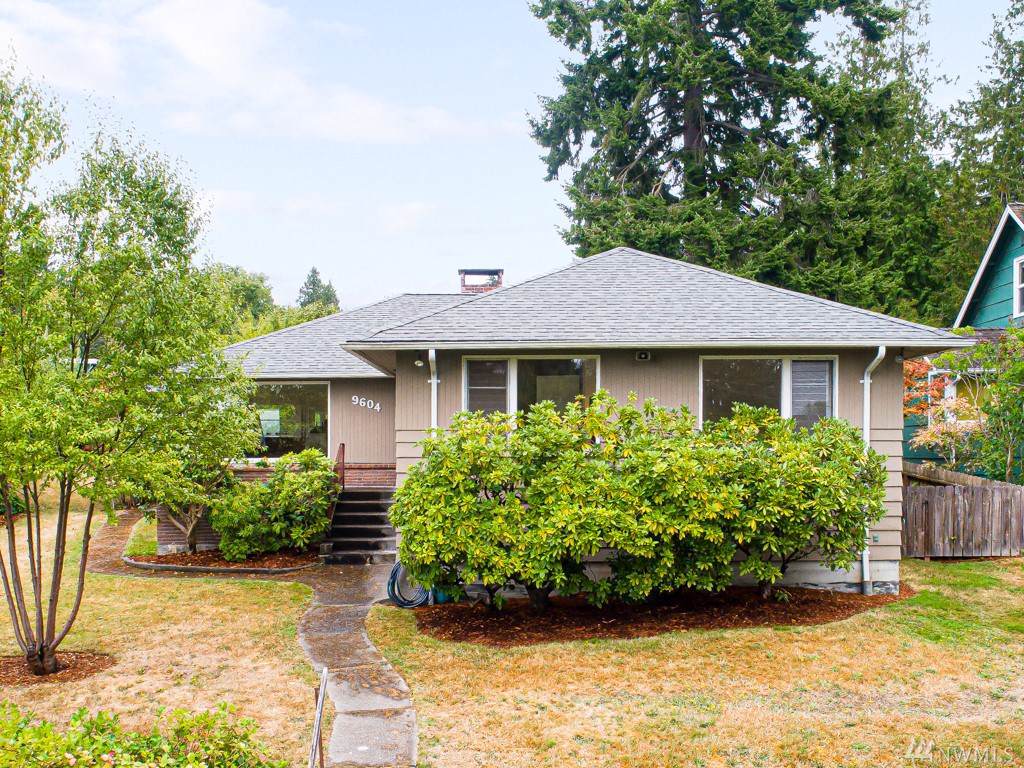 9604 44th Ave - Photo 1