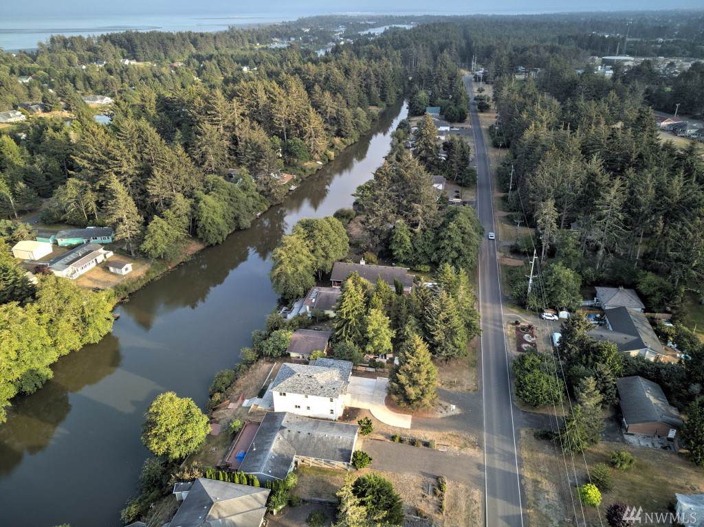 248 Dolphin Ave - Photo 1