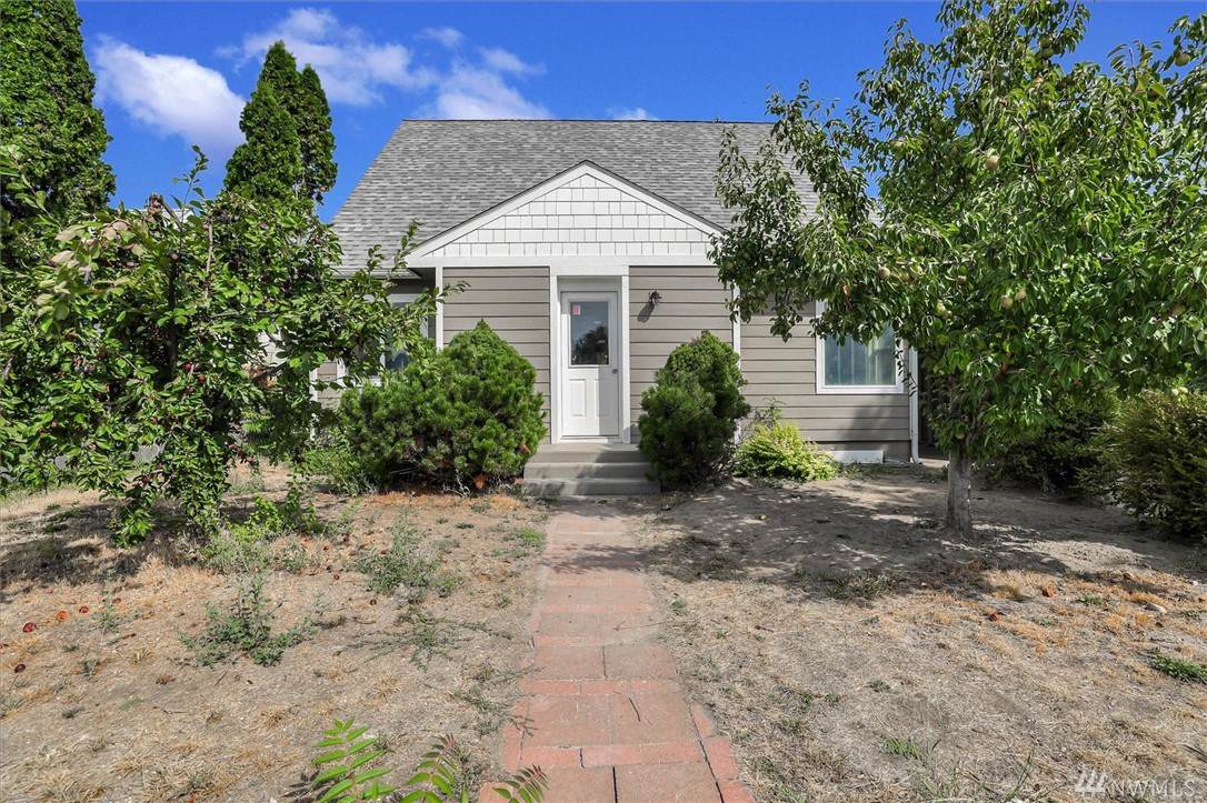 217 Bartlett Ave - Photo 1