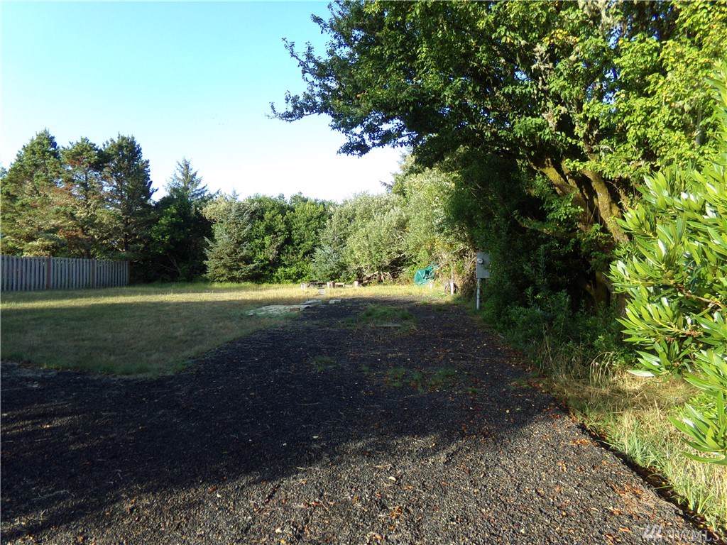 553 Point Brown Ave - Photo 1