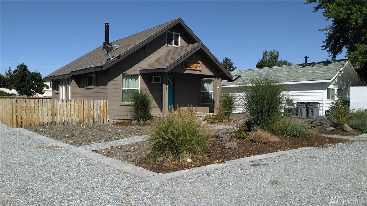 624 Riverside Dr - Photo 1