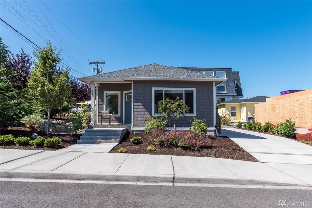 3320 Q Ave - Photo 1