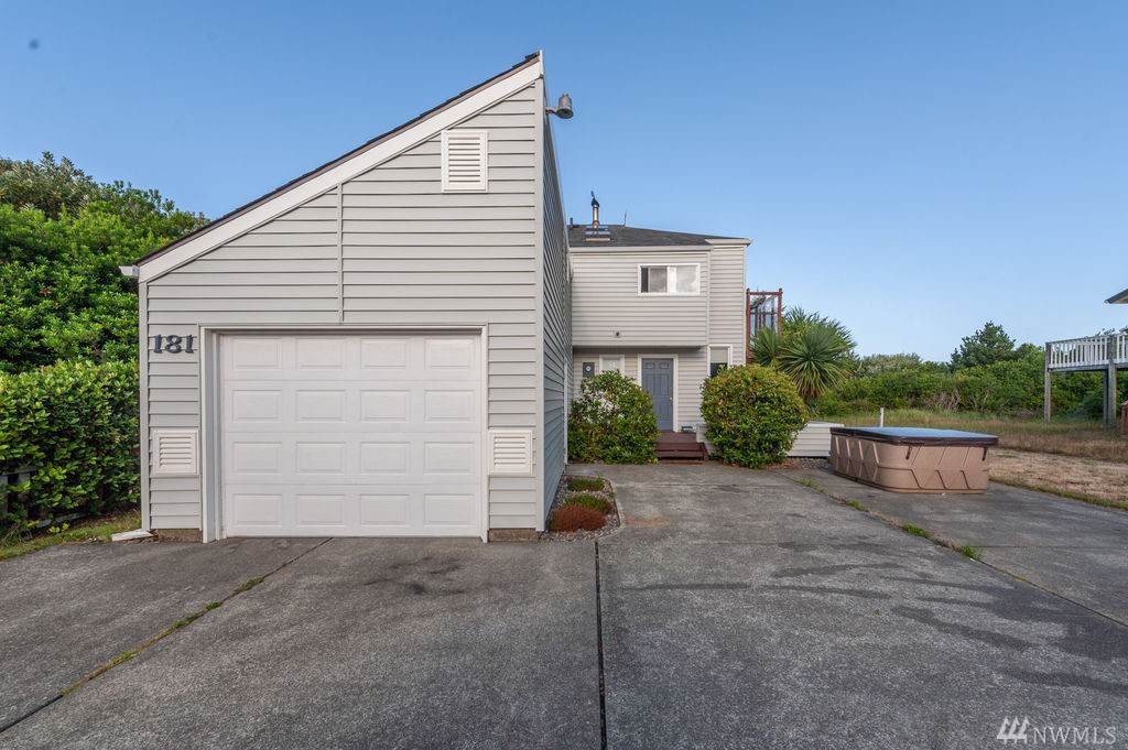 181 Sand Dune Ave - Photo 1