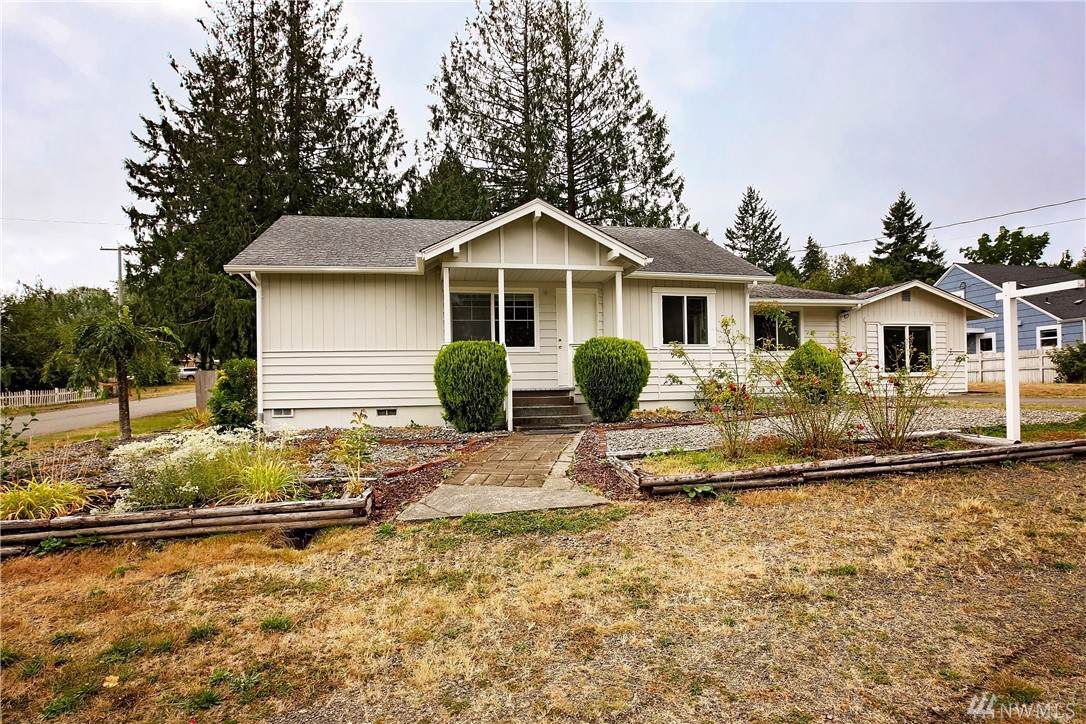 1239 Ellinor Ave - Photo 1