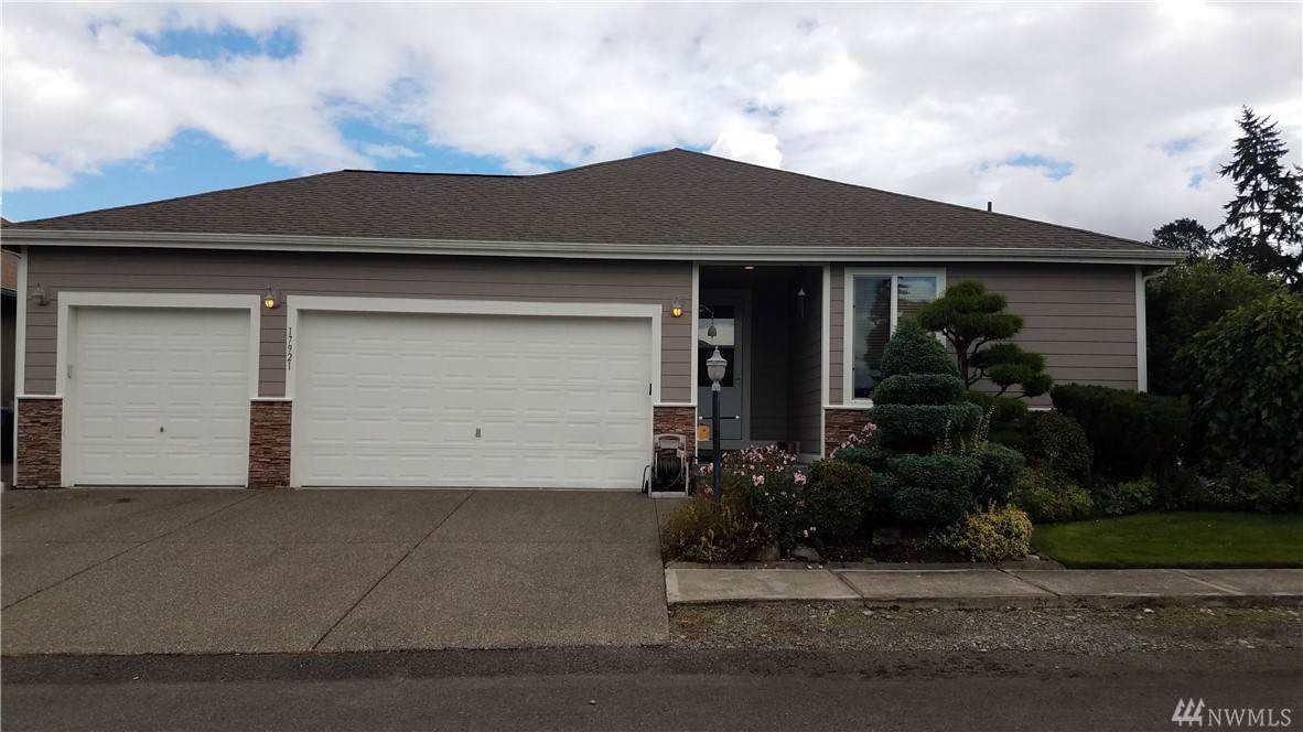 17921 25th Ave - Photo 1