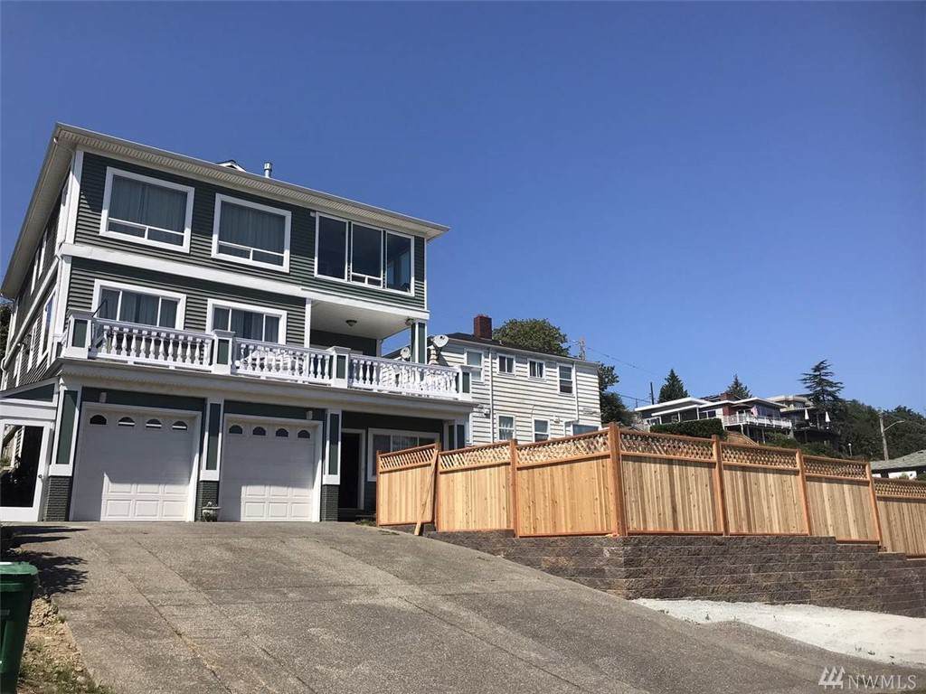 3810 33rd Ave - Photo 1