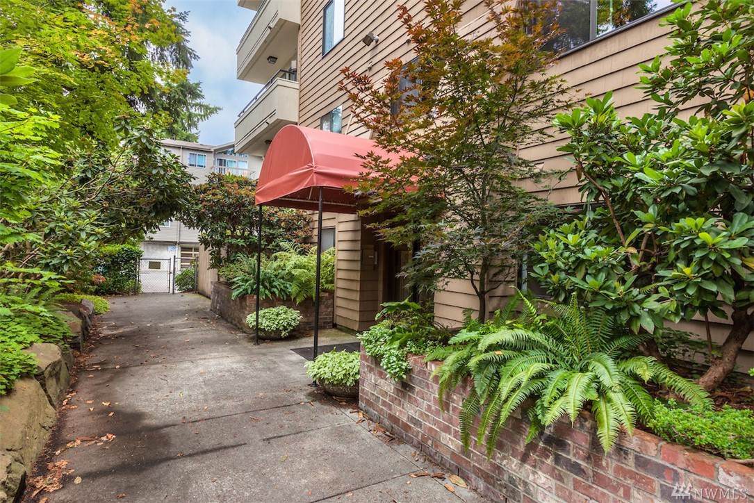 12341 35 Ave - Photo 1