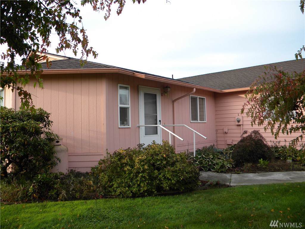 32 Trowbridge Ct - Photo 1
