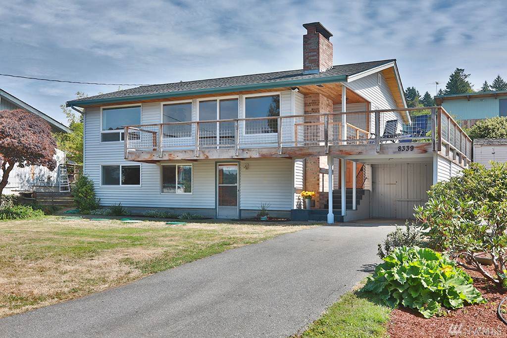 8339 Beachview Dr - Photo 1
