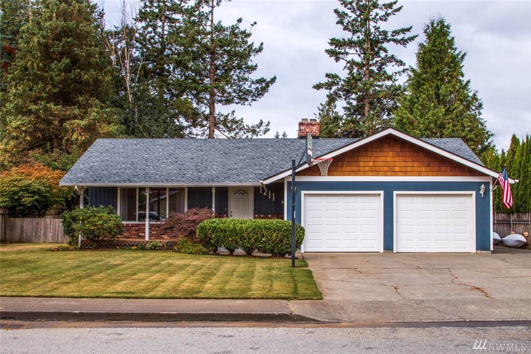 1211 Garden Wy - Photo 1
