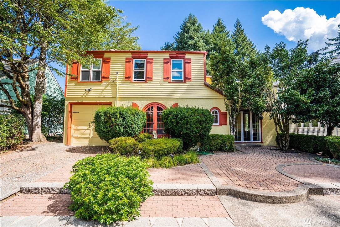 2514 Columbia St - Photo 1