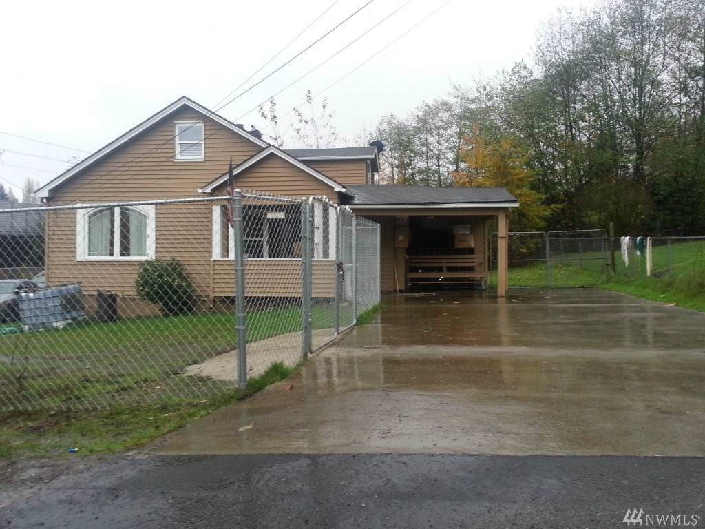 4823 S 138th Street - Photo 1