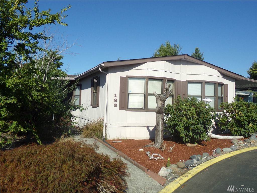 5900 64th St - Photo 1