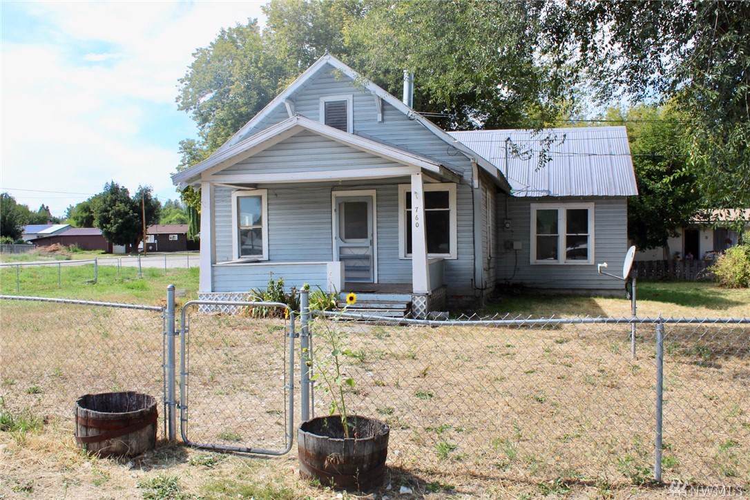 760 Juniper St - Photo 1