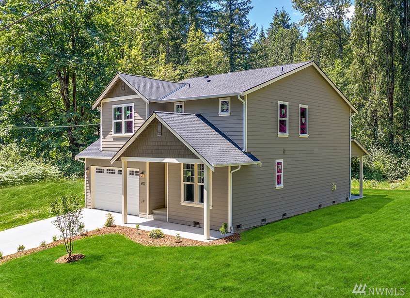 6307 139th Ave - Photo 1