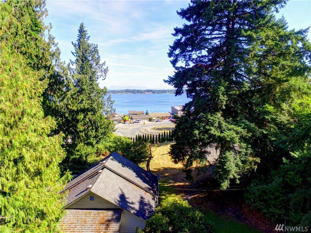 2111 Park Dr - Photo 1