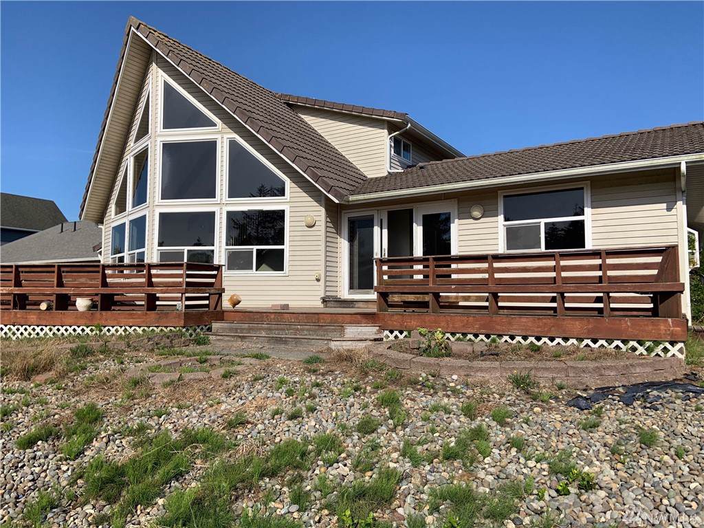 407 Canal Dr - Photo 1