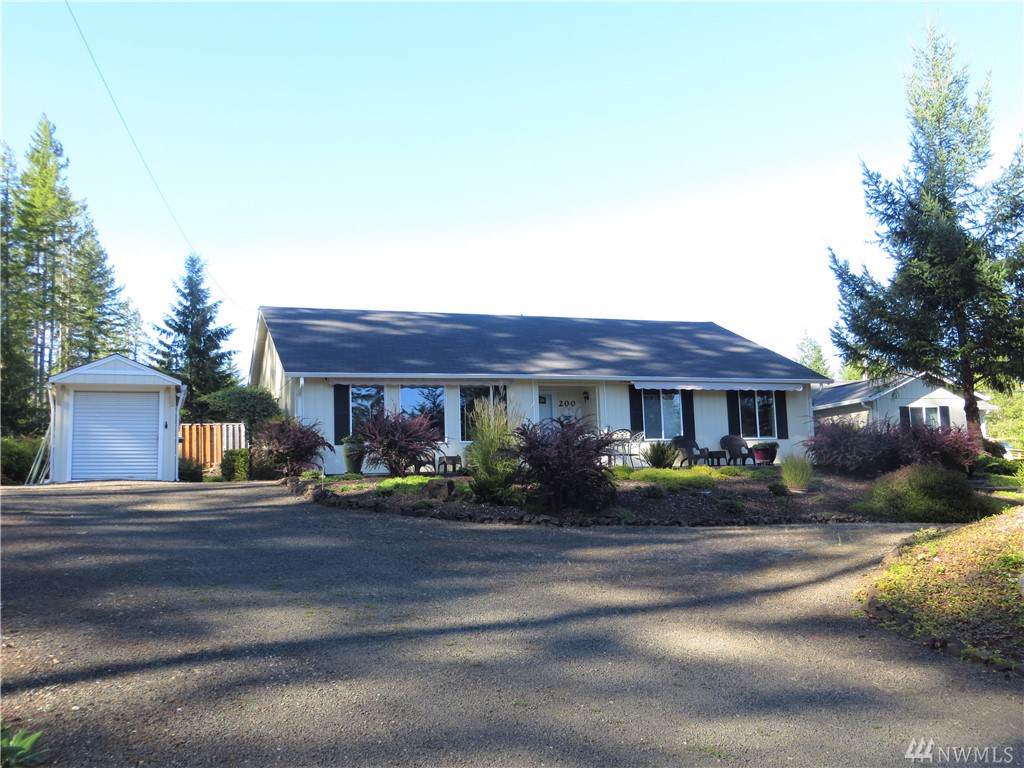 200 Connemara Wy - Photo 1