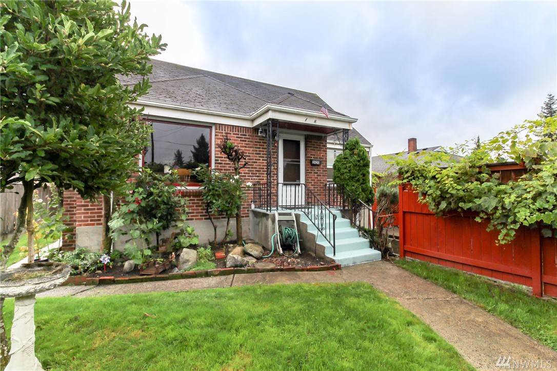 2620 12th St - Photo 1