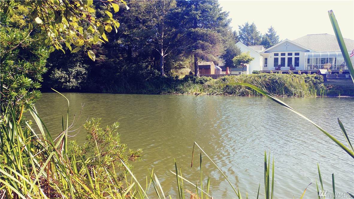 634 Quinault Ave - Photo 1