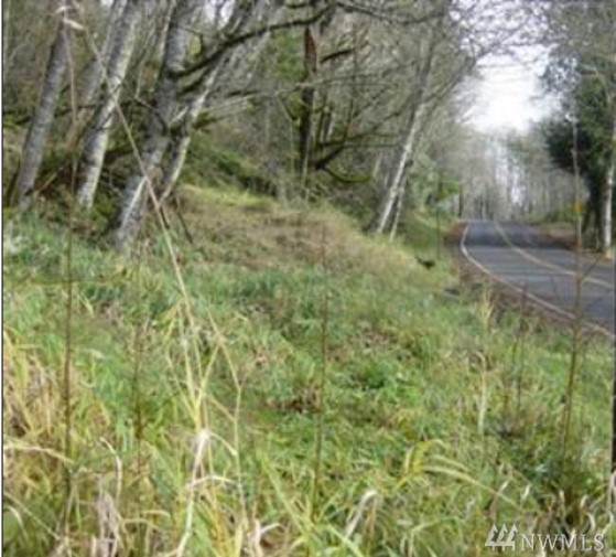 323 Short Rd - Photo 1