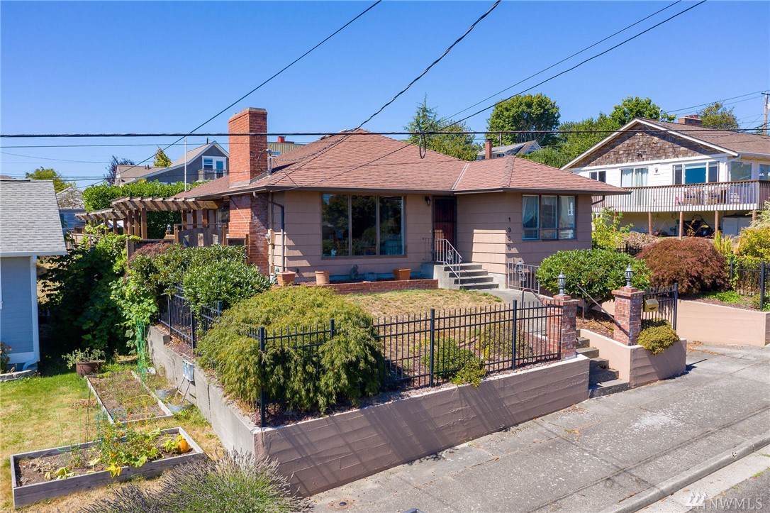 1335 Nipsic Ave - Photo 1