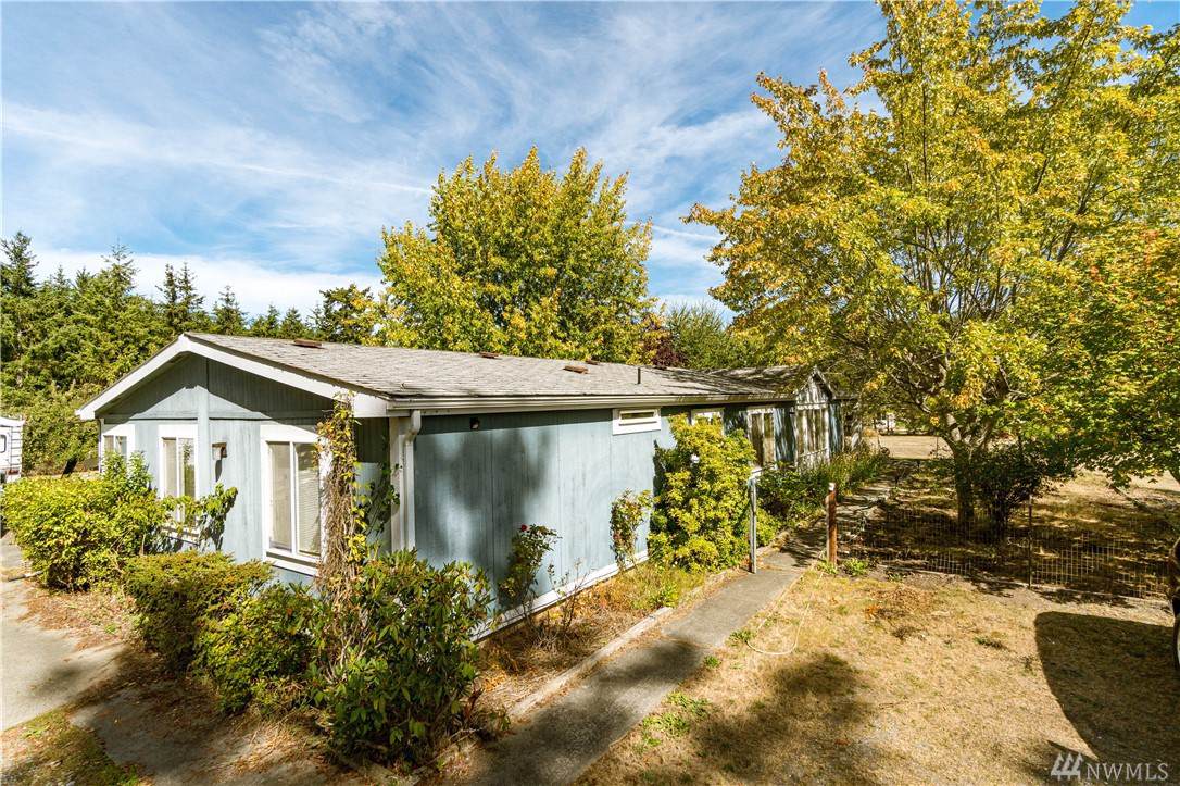 1542 Mark St - Photo 1
