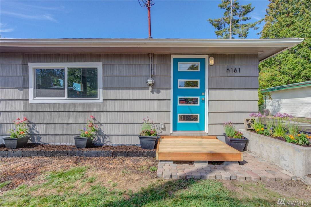 8161 Harborview Rd - Photo 1