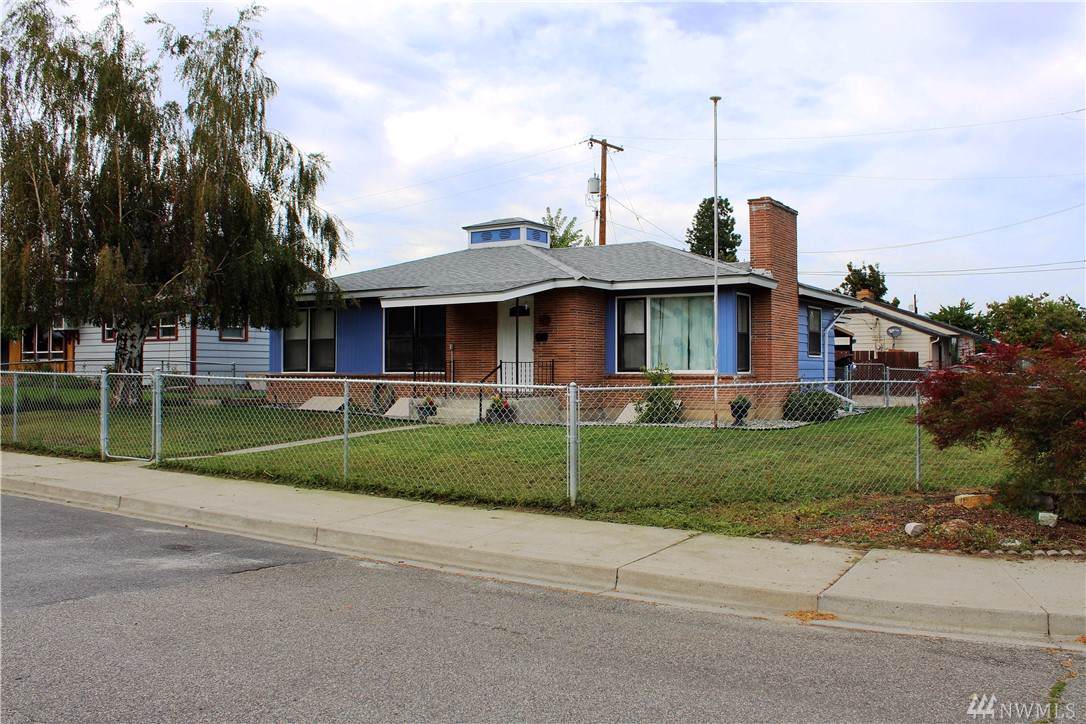 700 Schons Place - Photo 1