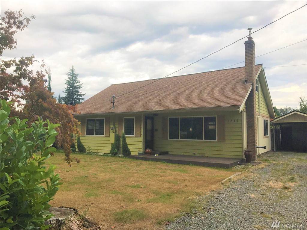 1312 Ash Ave - Photo 1