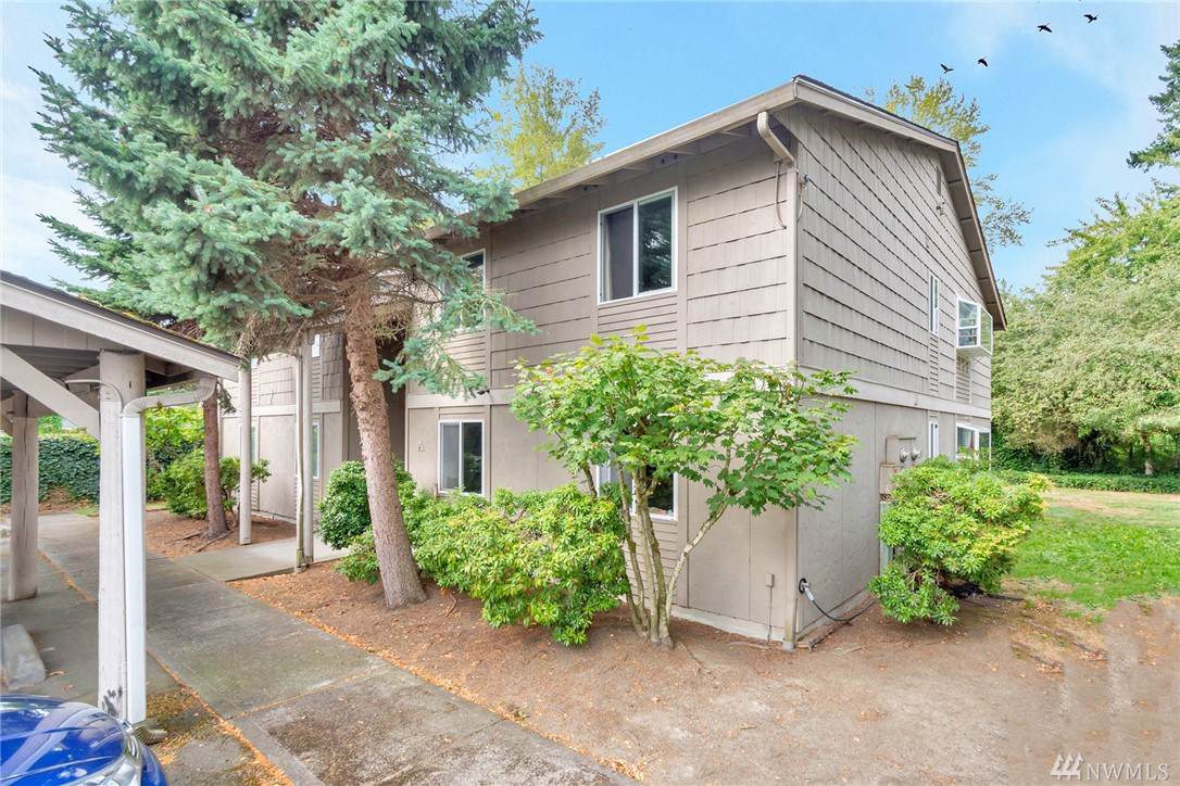 9034 Pacific Ave - Photo 1