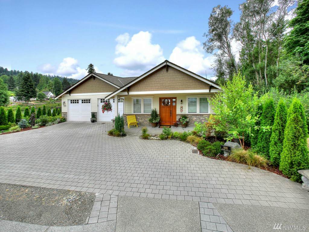 9508 Crescent Cove Place - Photo 1