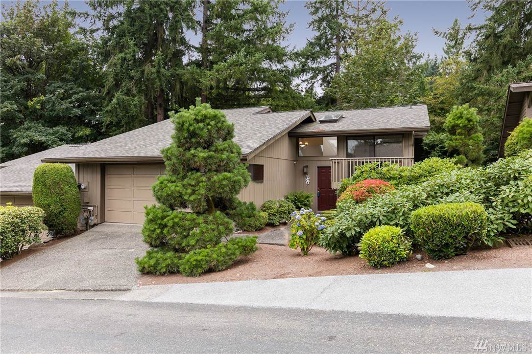 7 168th Ave - Photo 1