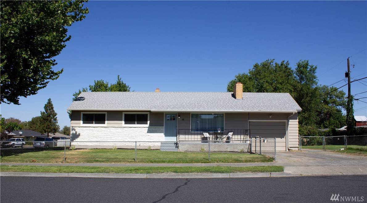 514 Hawthorne Dr - Photo 1