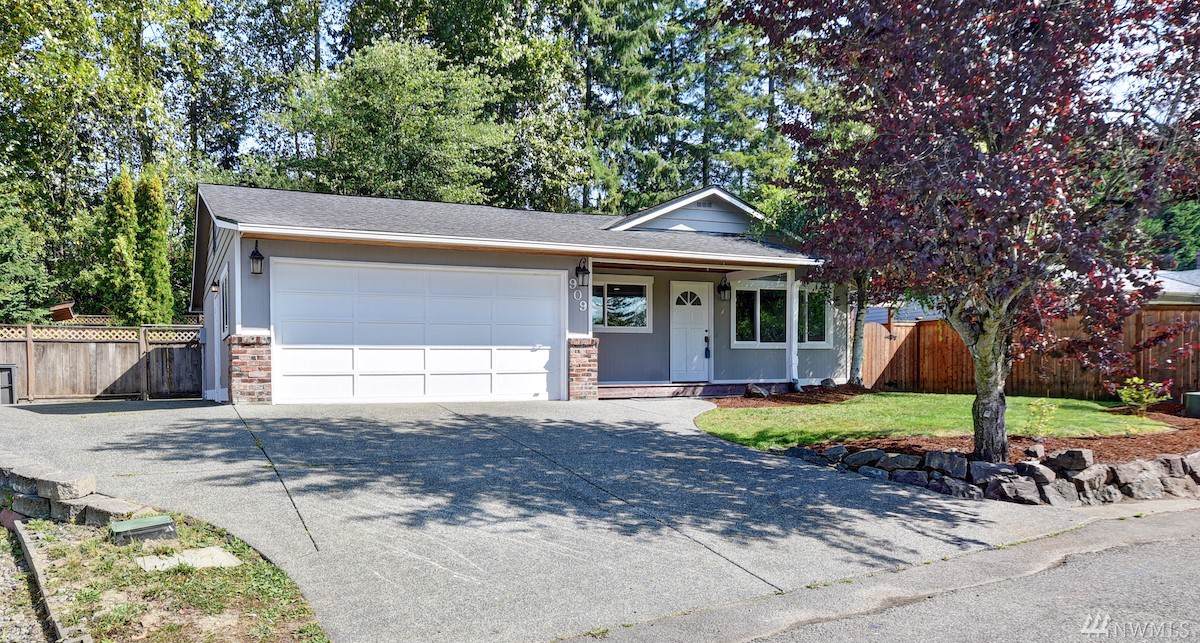 909 87th Dr - Photo 1