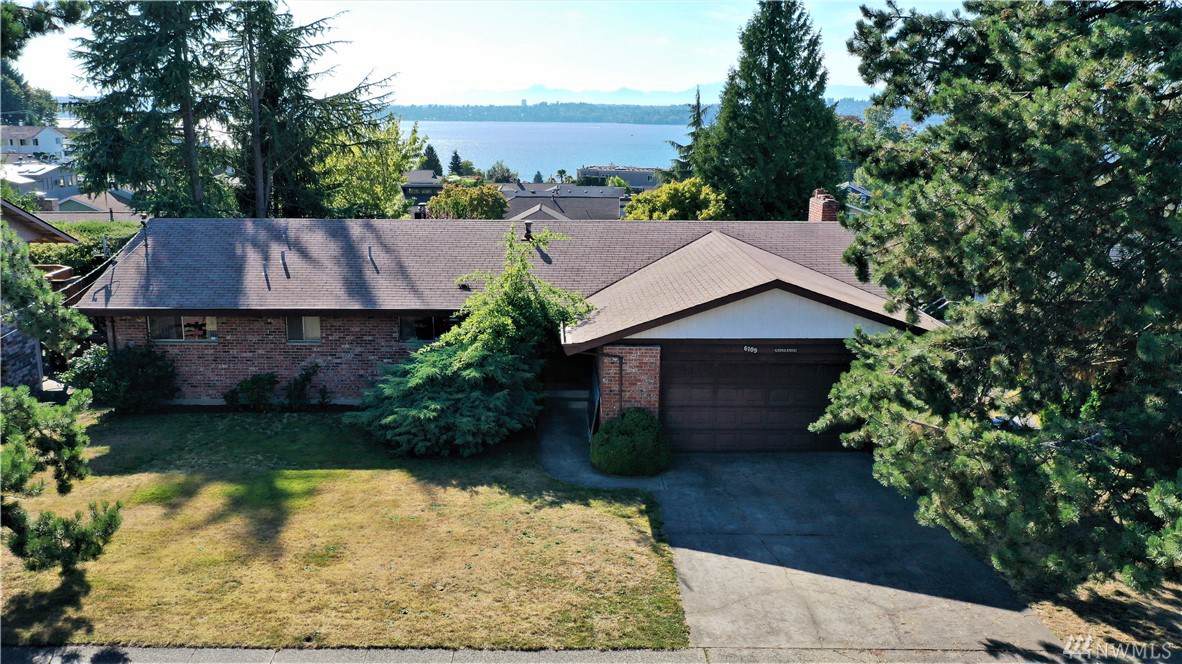 6109 106th Ave - Photo 1