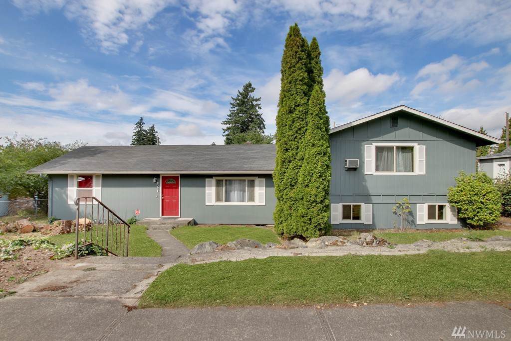 9008 Yakima Ave - Photo 1