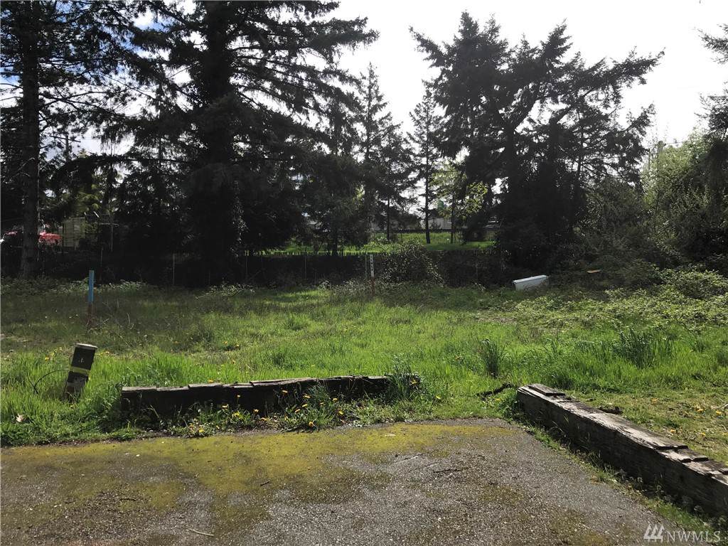 2622 92nd St - Photo 1