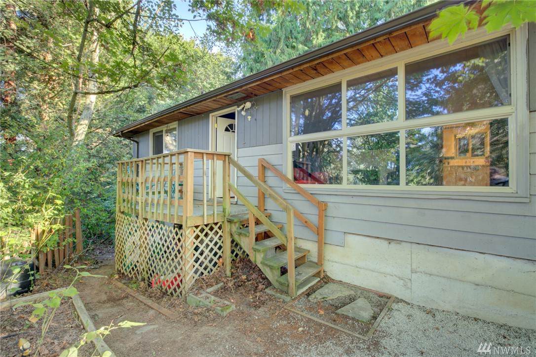 13046 15th Ave - Photo 1