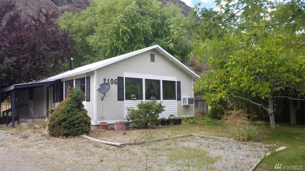 2106 Summit Dr - Photo 1