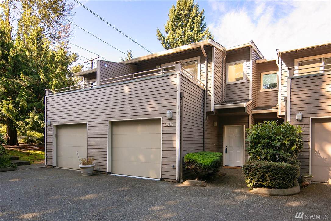 11808 80th St - Photo 1