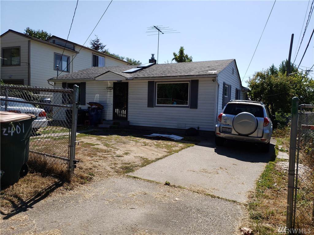 2401 Graham St - Photo 1